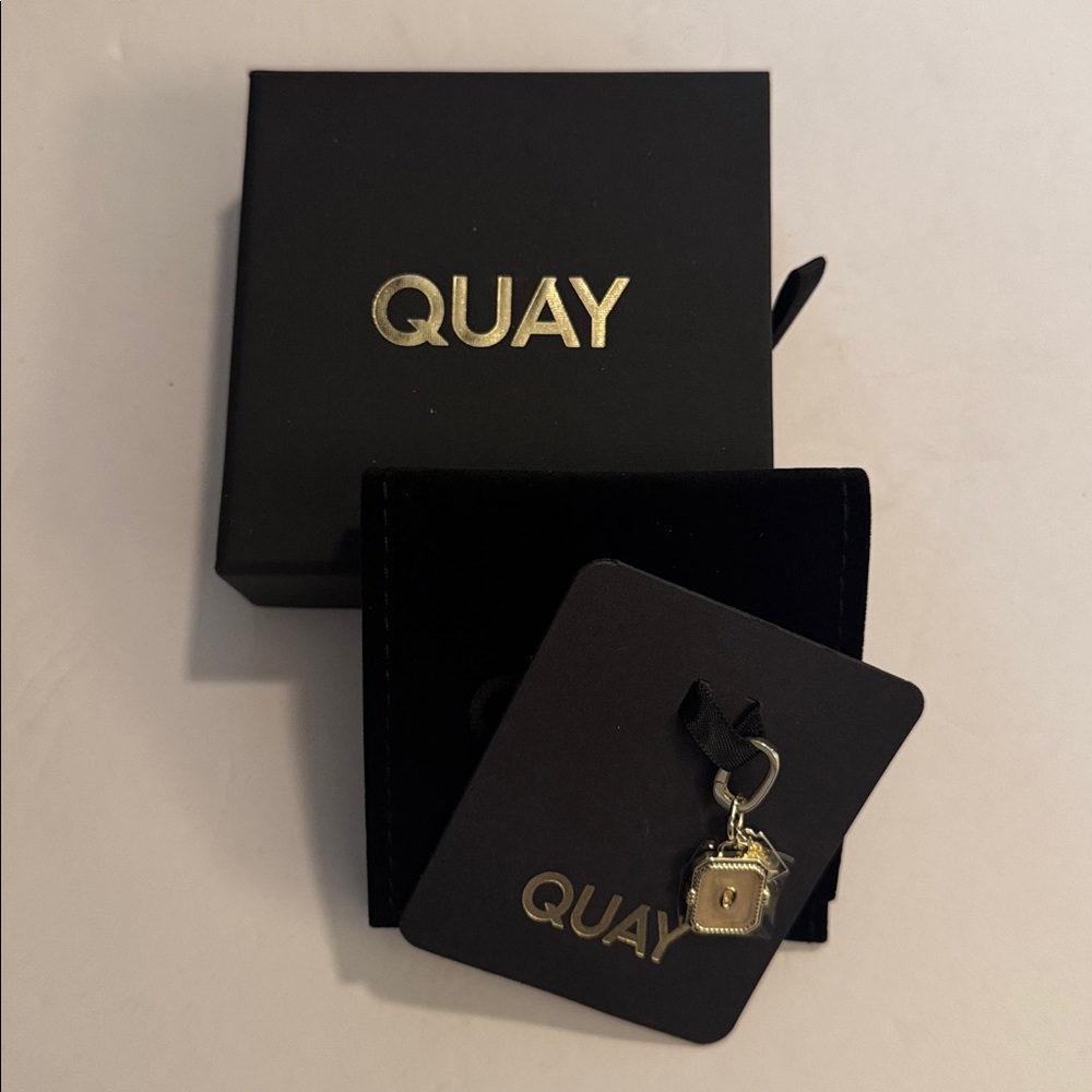Quay Pink/Gold Plated Love That Charm